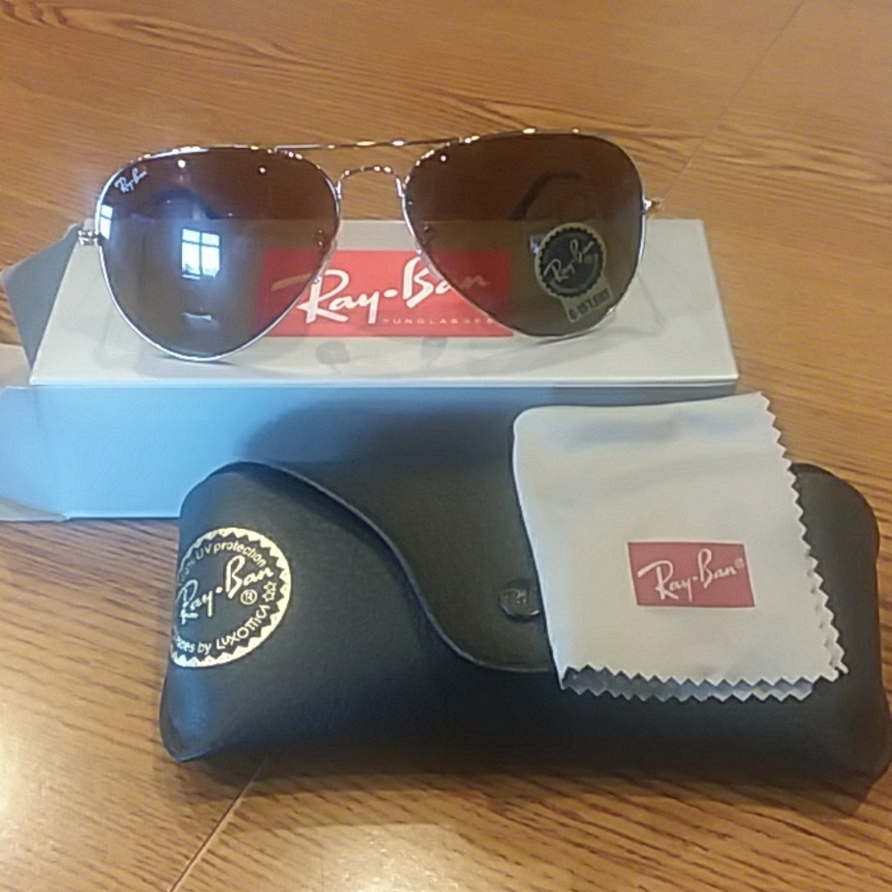 Ray Ban