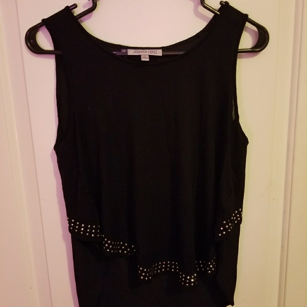 Jennifer Lopez sleeveless blouse