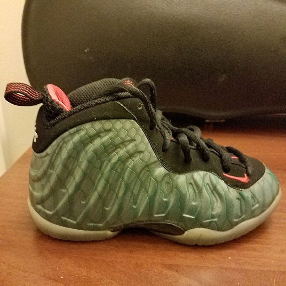 Nike "gone fishing" foamposite