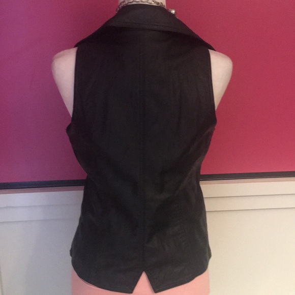 ARDEN B. Polyurethane Vest - Picture 2 of 5