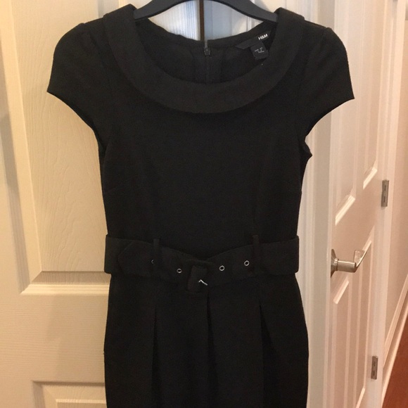 H&M Black dress with pockets and adjustable belt - Picture 1 of 7