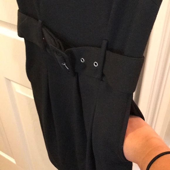 H&M Black dress with pockets and adjustable belt - Picture 3 of 7