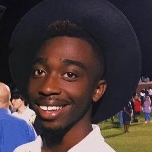 Meet your Posher, Derryl