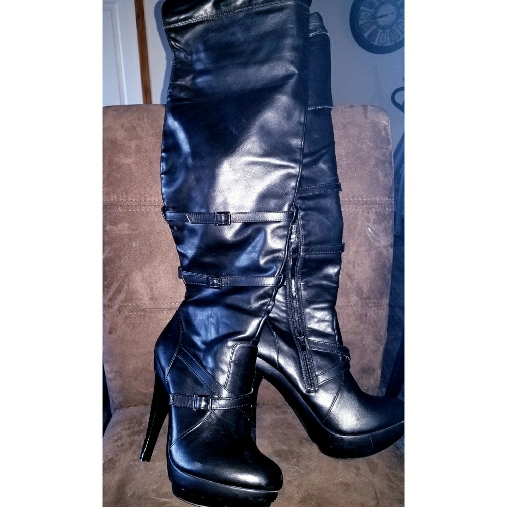 Sexy thigh high black boots