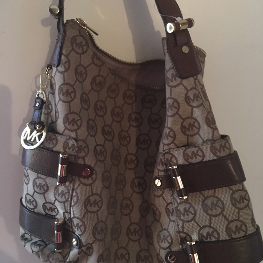 MK Handbag used.