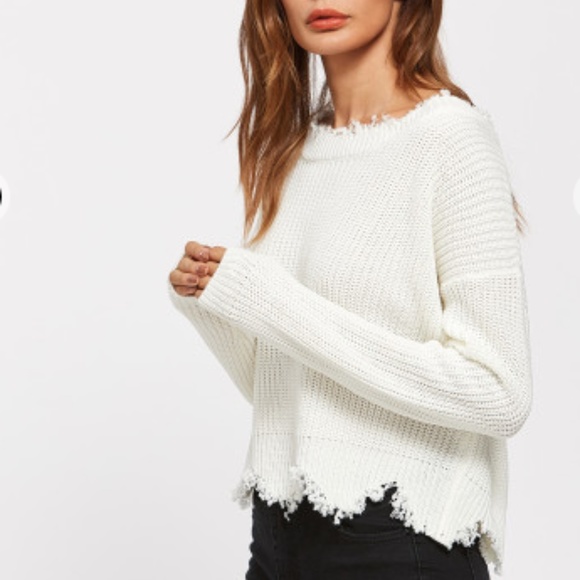 Snow Droop Scalloped Sweater - Picture 2 of 3