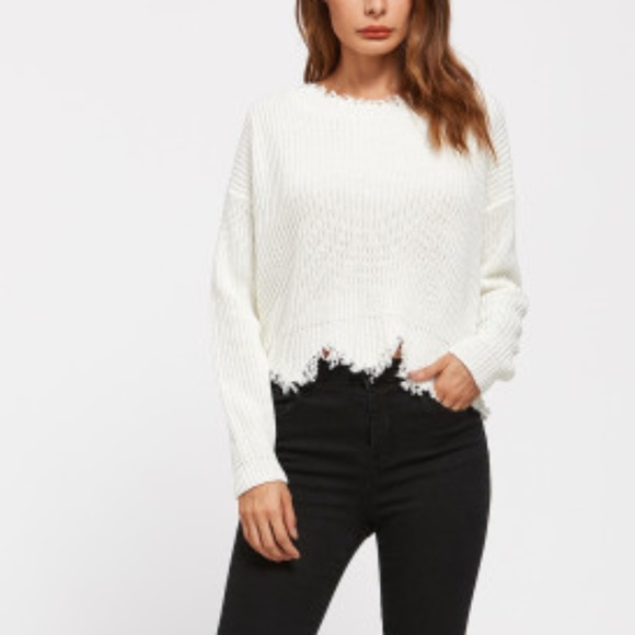 Snow Droop Scalloped Sweater - Picture 3 of 3