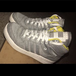 Adidas (limited Edition)