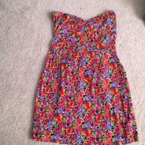 Strapless slimfit dress!