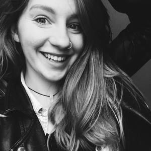 Meet your Posher, Danielle