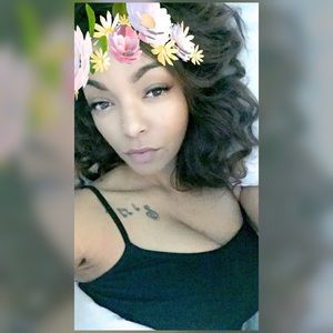 Meet your Posher, Taryn