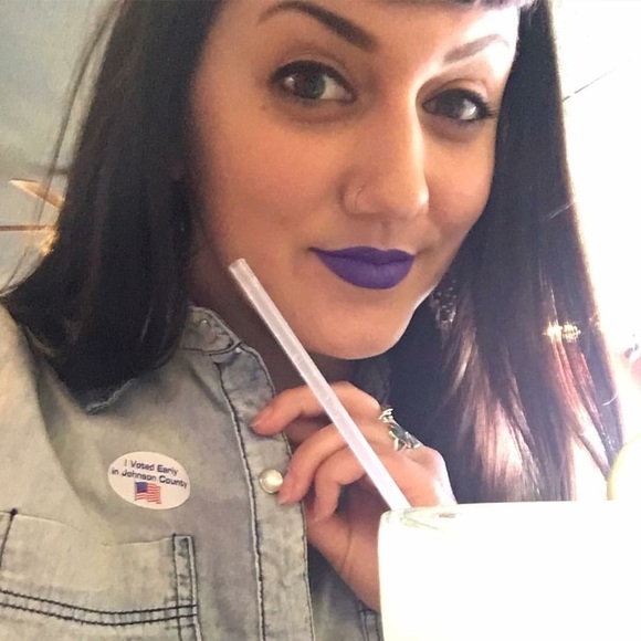 Meet your Posher, Annie - Picture 3 of 4