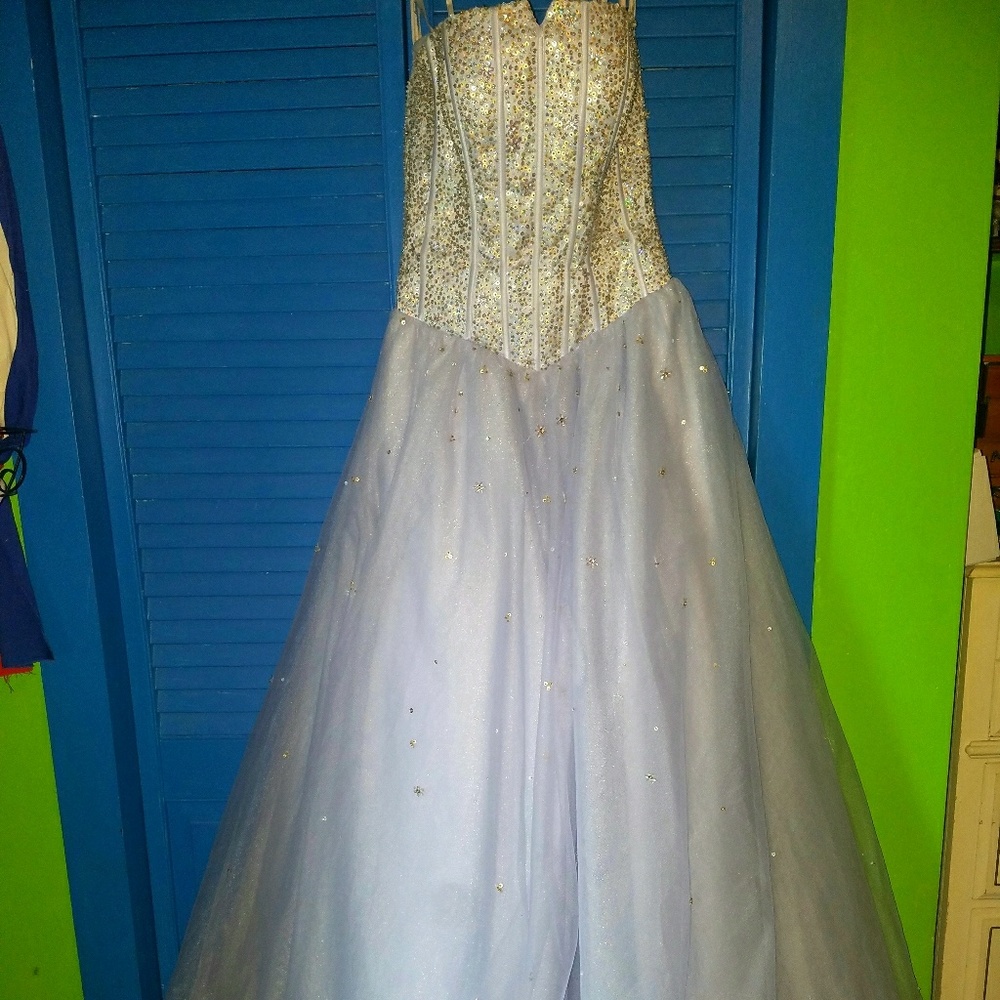 Prom dress