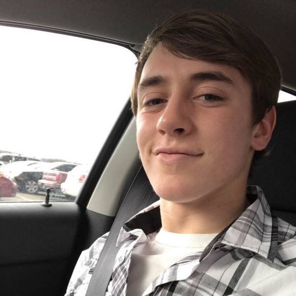 Meet your Posher, Lucas - Picture 1 of 1