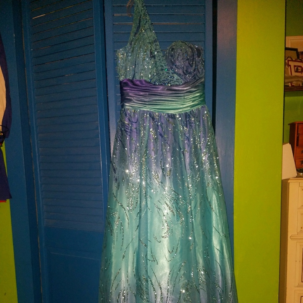 Prom dress