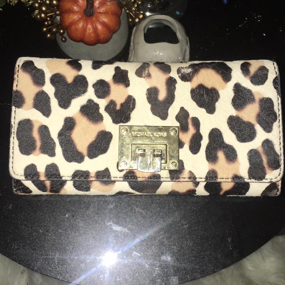 Leopard print Michael kors wallet
