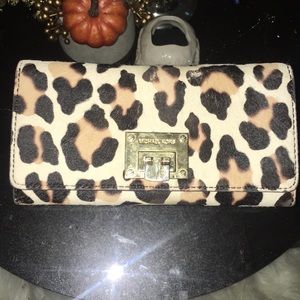 Leopard print Michael kors wallet