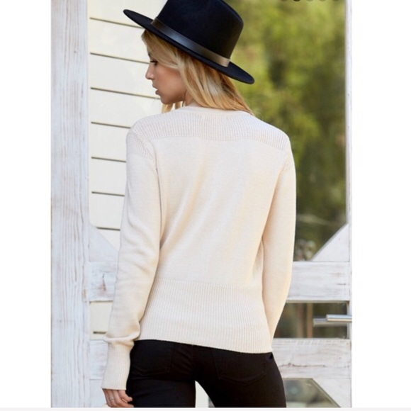 NWT Honey Punch Lace Up Sweater - Picture 2 of 3