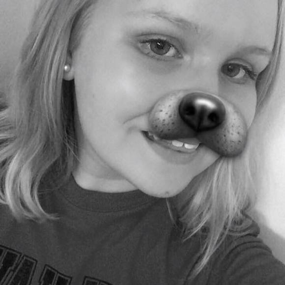 Meet your Posher, Carli - Picture 1 of 1