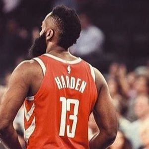 Meet your Posher, Manuel