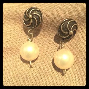 Sterling silver and Pearl dangle earrings