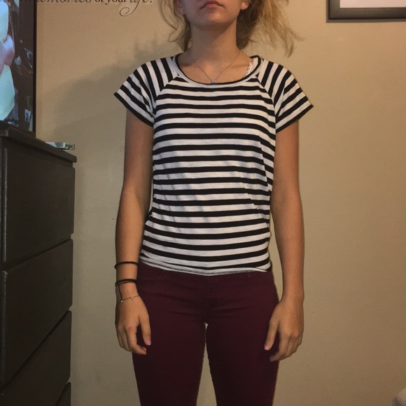 Striped top. - Picture 3 of 5