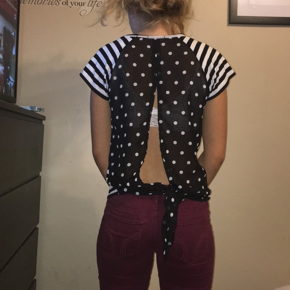 Striped top. - Picture 5 of 5