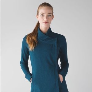 lululemon Coast Wrap II