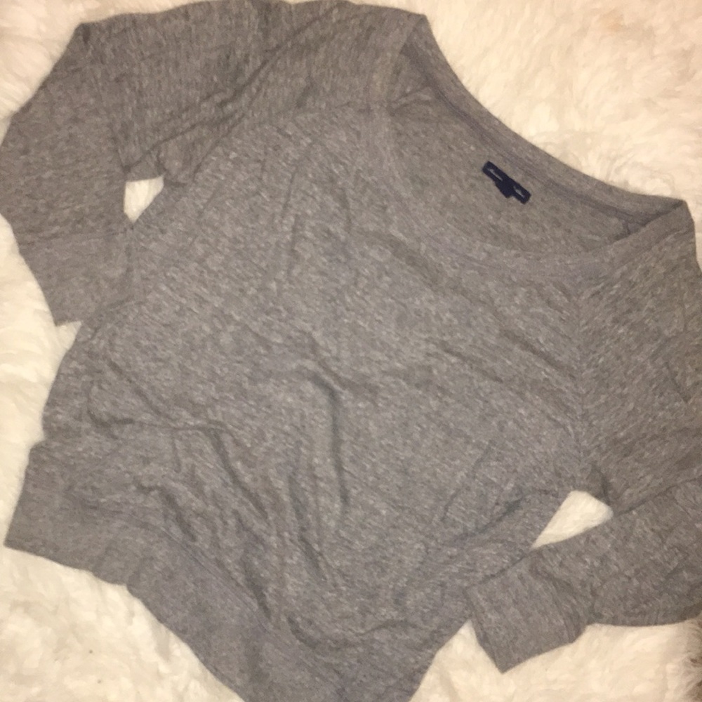 Gray quarter sleeve AEO top