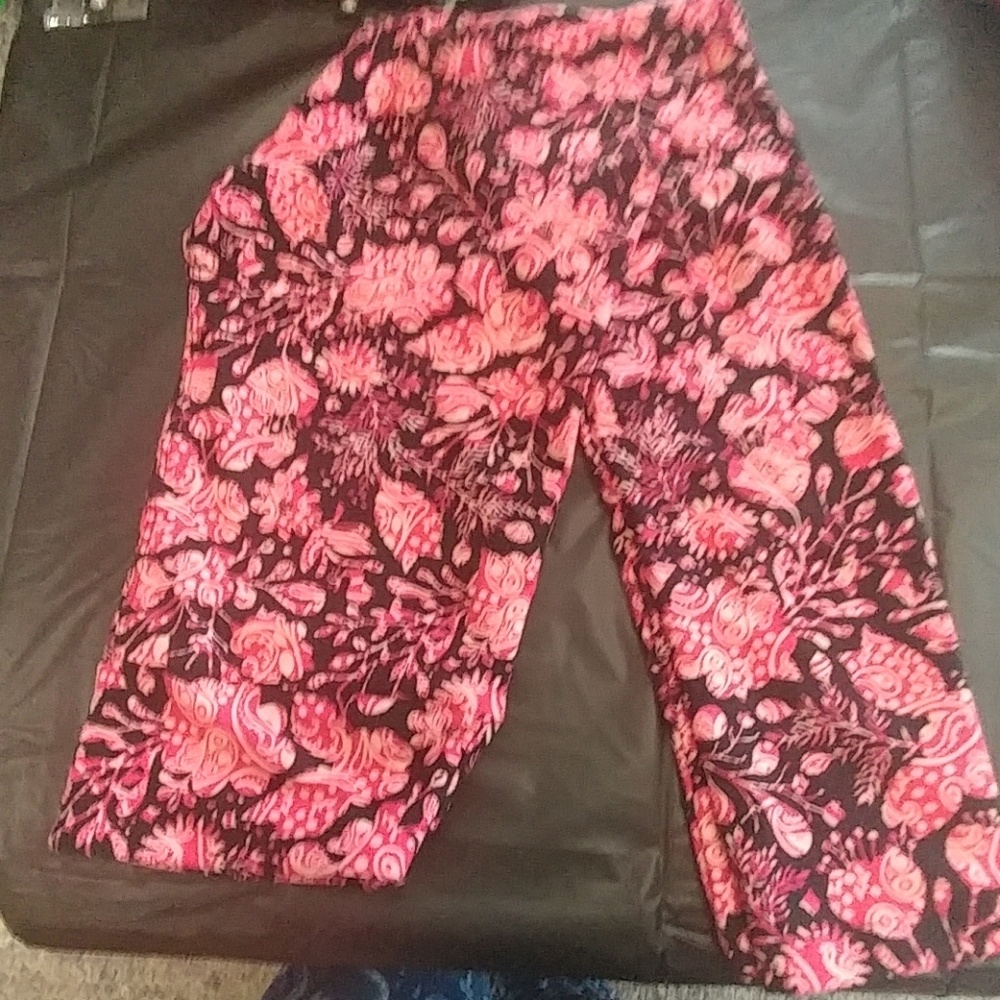 OS Lularoe leggings Never tried on