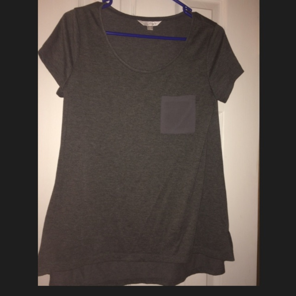 Charming Charlie soft tee with silk/chiffon pocket