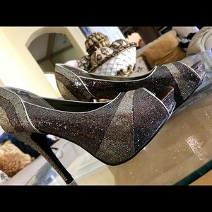 Worthington Size 10 heels