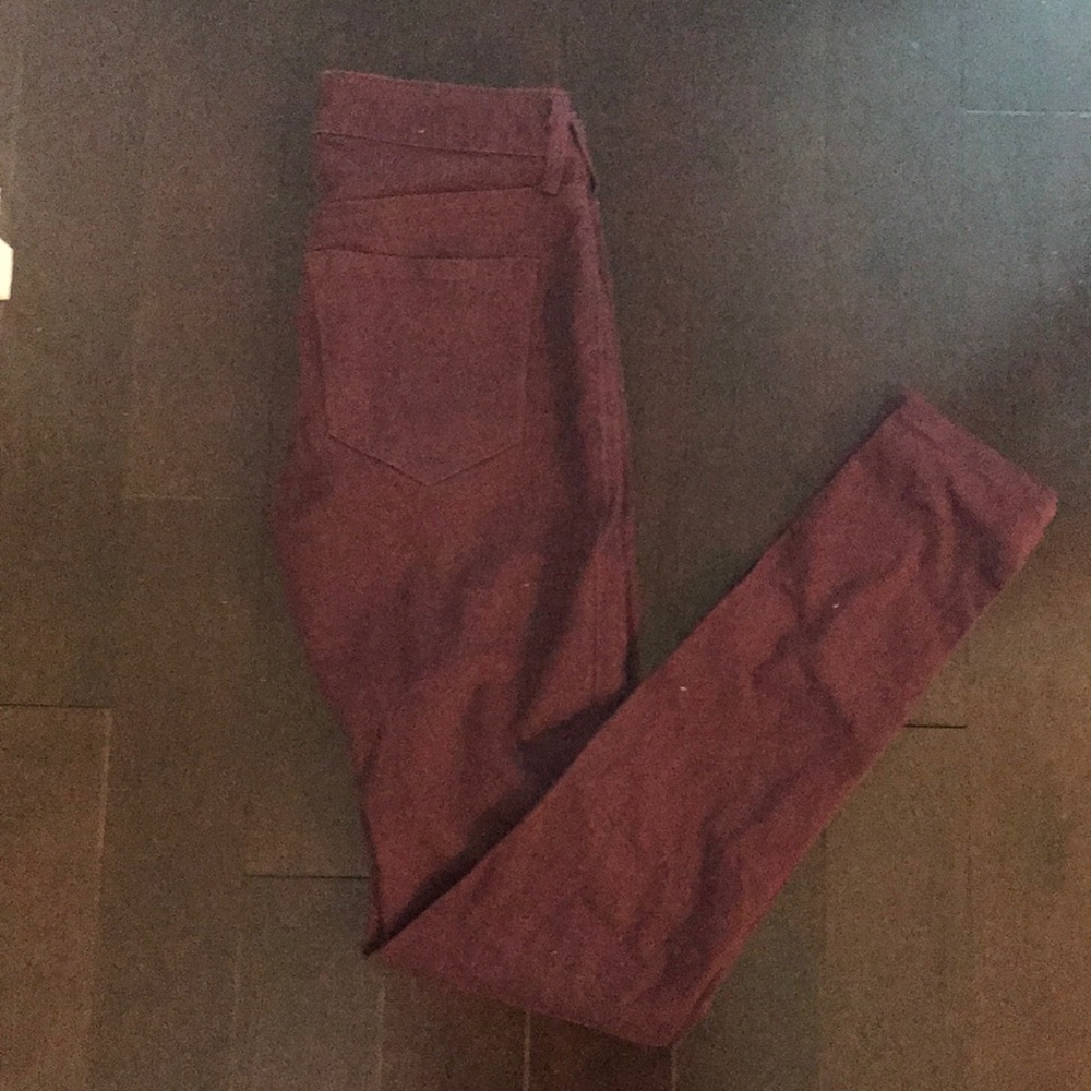 Mid rise maroon pants