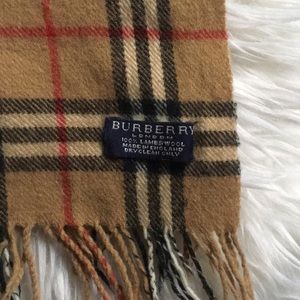 Burberry wool scarf