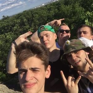 Meet your Posher, Adam