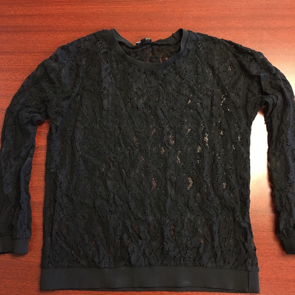 Black lace long sleeve pullover blouse