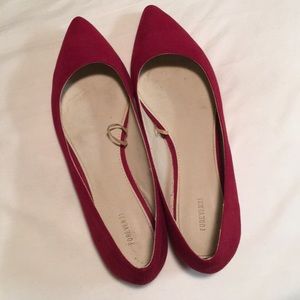 🛍 Red ballet flats