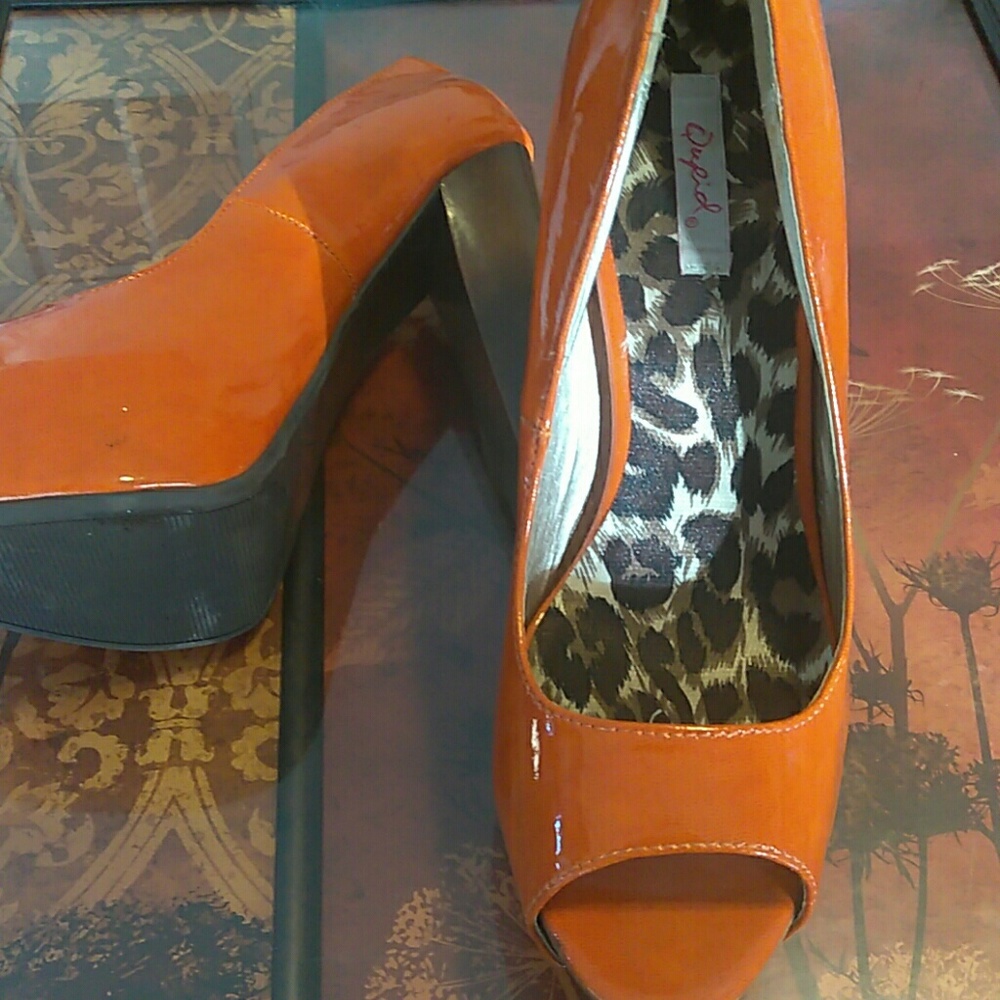 High heel - Picture 3 of 3