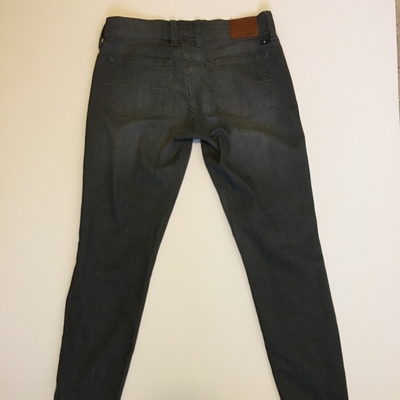 Lucky Brand Jeans - Picture 2 of 5