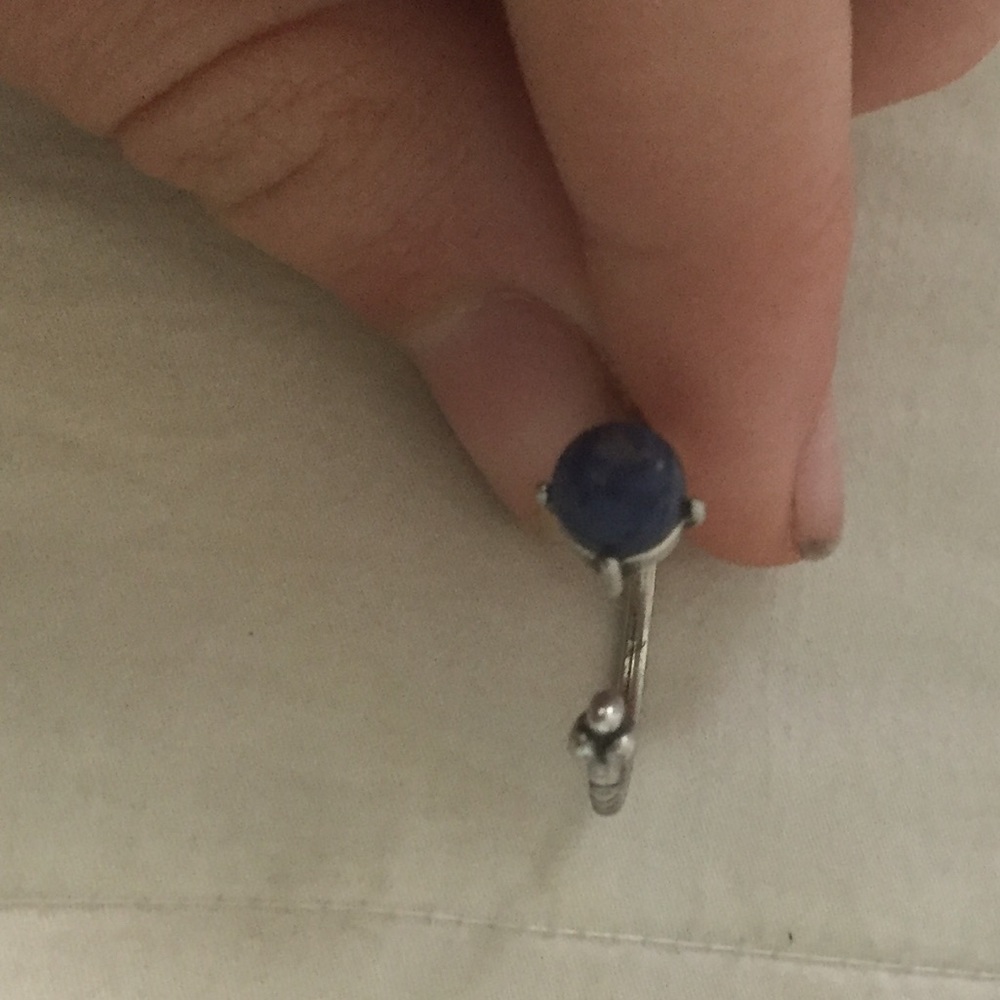 Delicate ring - Picture 2 of 2