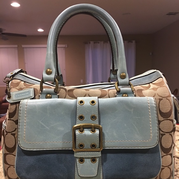 Large COACH Handbag (EUC) - Picture 1 of 8