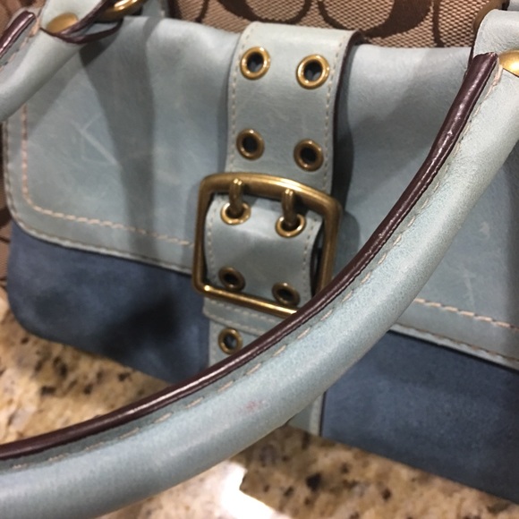 Large COACH Handbag (EUC) - Picture 6 of 8