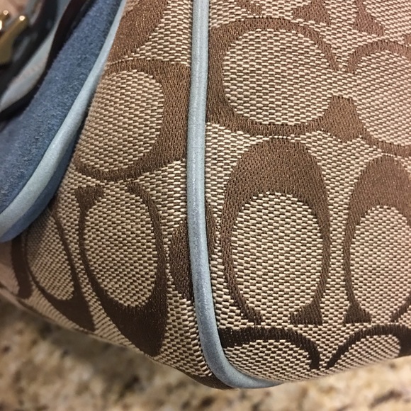 Large COACH Handbag (EUC) - Picture 7 of 8