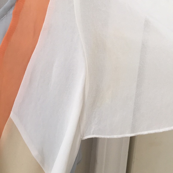 BCBG generation blouse - Picture 3 of 4