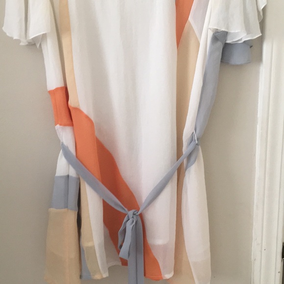 BCBG generation blouse - Picture 4 of 4