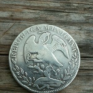 Meet your Posher, Hugo