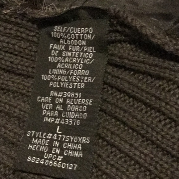 XOXO Faux Fur and Knit Vest, L, NWT - Picture 8 of 8