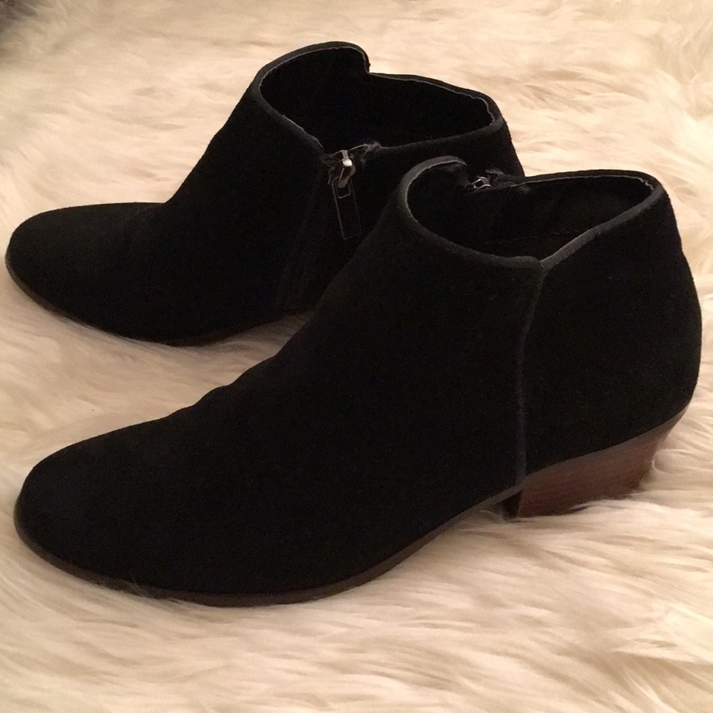 Black booties!