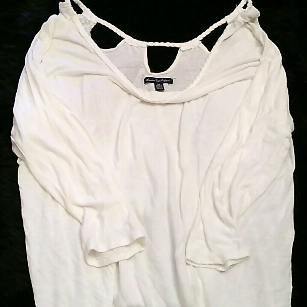 Amer Eagle Outfitters white shirt cute rope