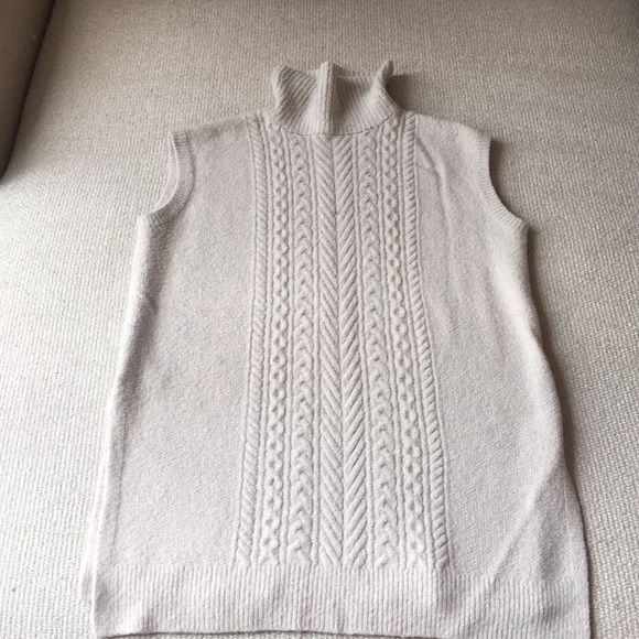 LOFT Sleeveless Cable Tunic Turtleneck Sweater - Picture 5 of 7